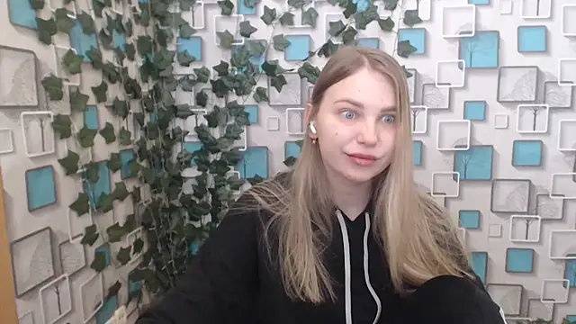 Snapshot of klerkarina chatting on February 2025 06:15:02 AM klerkarina online show from February 2025 06:15:02 AM