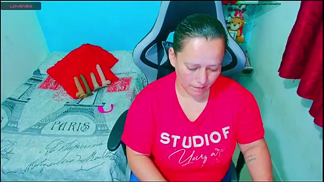 Snapshot of Diana_Lozano chatting on September 2025 07:14:02 AM Diana Lozano online show from September 2025 07:14:02 AM