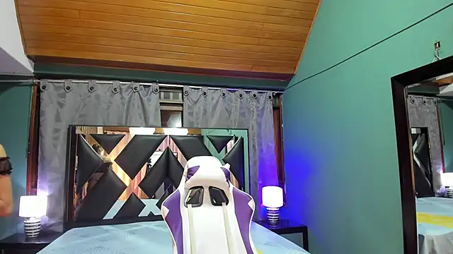 Linda4Petite online show from January 2025 11:17:01 AM