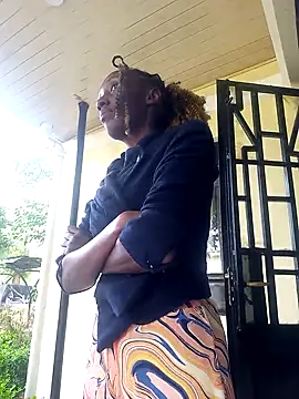 Snapshot of lynnkatrina chatting on September 2025 06:13:01 AM lynnkatrina online show from September 2025 06:13:01 AM