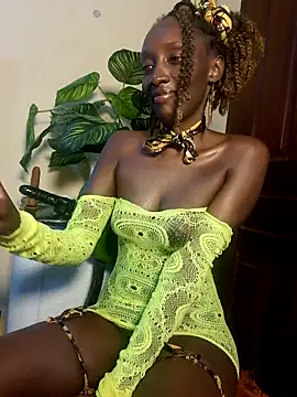 Snapshot of lynnkatrina chatting on September 2025 10:20:01 PM lynnkatrina online show from September 2025 10:20:01 PM