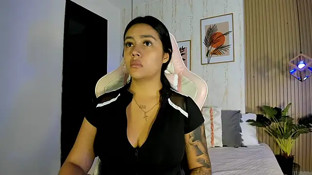 CameronCollins  online show from November 2025 07:26:01 PM