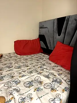 Snapshot of morrocoXcute chatting on October 2025 06:49:01 AM morrocoXcute online show from October 2025 06:49:01 AM