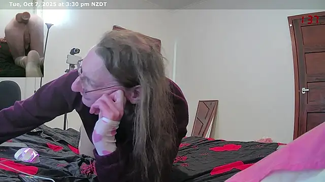 Snapshot of CDAdalyn chatting on October 2025 02:31:01 AM CDAdalyn online show from October 2025 02:31:01 AM