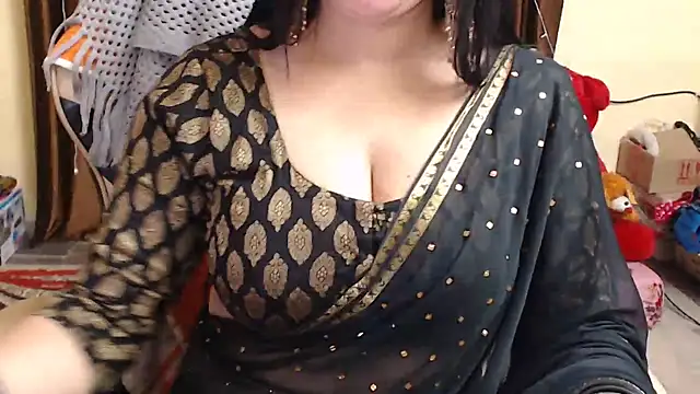 Snapshot of Naughty_Kashish chatting on February 2025 09:43:01 AM Naughty Kashish online show from February 2025 09:43:01 AM