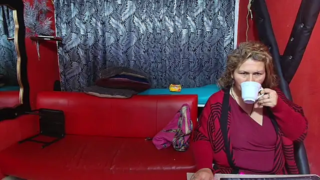 lesbiancuple online show from January 2025 12:15:02 AM