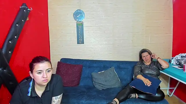 lesbiancuple online show from November 2025 01:17:02 AM