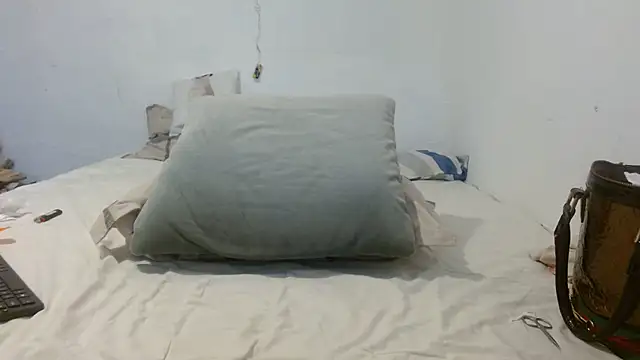 Snapshot of SquirtyMellissaLabia chatting on January 2025 10:02:01 AM SquirtyMellissaLabia online show from January 2025 10:02:01 AM