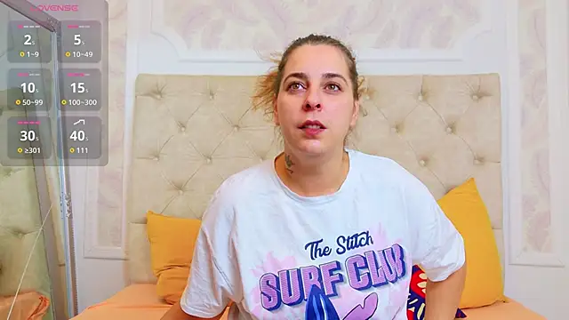 KarinaNoir online show from October 2025 03:29:01 AM