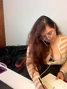 Snapshot of kayortiiz chatting on October 2025 01:45:01 AM kayortiiz online show from October 2025 01:45:01 AM