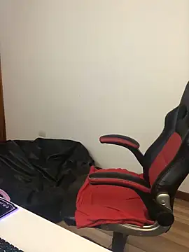 Snapshot of kayortiiz chatting on October 2025 12:26:01 AM kayortiiz online show from October 2025 12:26:01 AM