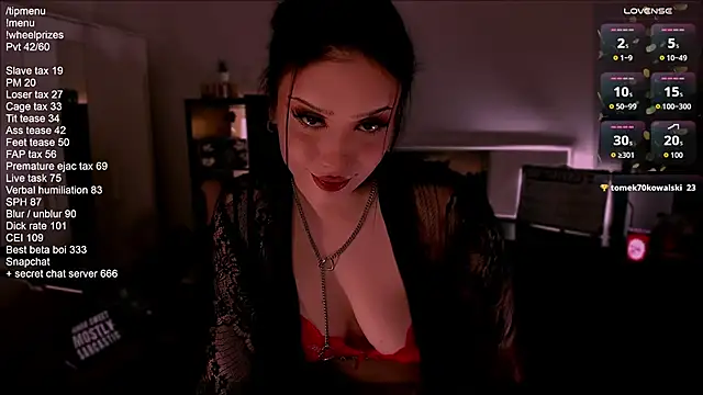 SofiRusselle online show from September 2025 06:02:01 PM