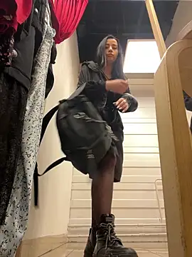 CrazzyChicks online show from September 2025 07:36:01 AM