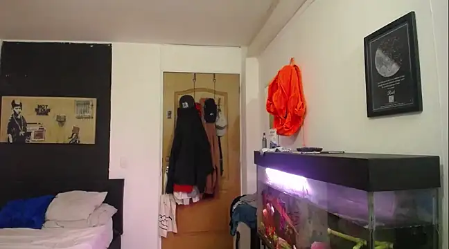 romeolovedark online show from December 2024 01:58:02 AM