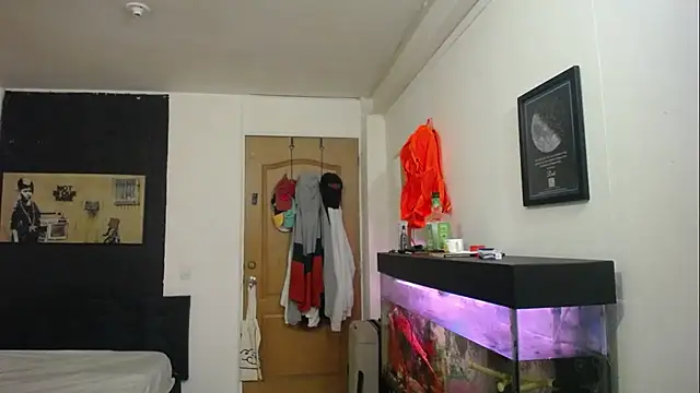 romeolovedark online show from December 2024 04:08:02 AM