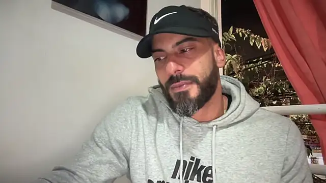 Snapshot of romeolovedark chatting on October 2025 01:15:01 AM romeolovedark online show from October 2025 01:15:01 AM