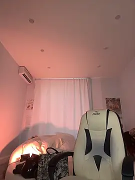 IvyHoney online show from October 2025 11:24:01 AM