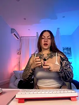 IvyHoney online show from November 2025 09:31:01 AM