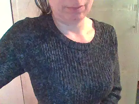 Moi Lina online show from October 2025 10:58:02 PM