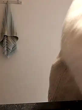 Moi Lina online show from November 2025 12:16:01 PM