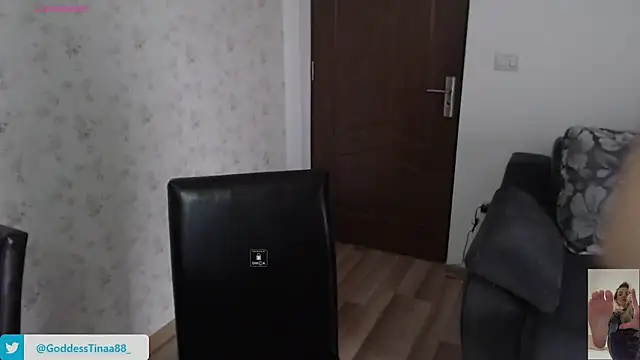 Snapshot of Goddess_Tina chatting on November 2025 07:30:02 AM Goddess Tina online show from November 2025 07:30:02 AM