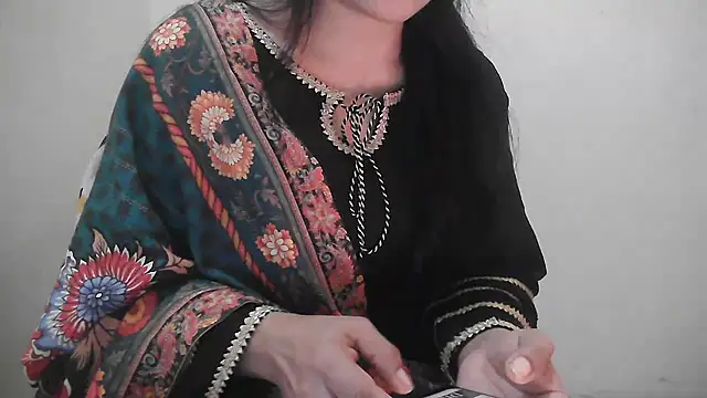 Chanchal--Navya online show from January 2025 01:53:01 PM