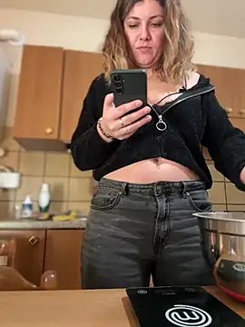 Snapshot of DaisyVibesss chatting on January 2025 09:24:02 AM DaisyVibesss online show from January 2025 09:24:02 AM