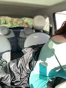 Snapshot of DaisyVibesss chatting on March 2025 09:51:02 AM DaisyVibesss online show from March 2025 09:51:02 AM