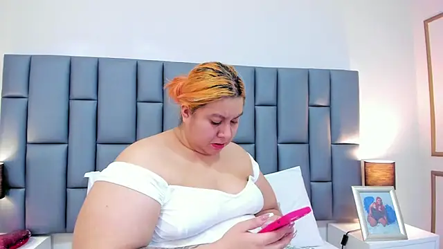 aandreaperez online show from January 2025 11:48:01 AM
