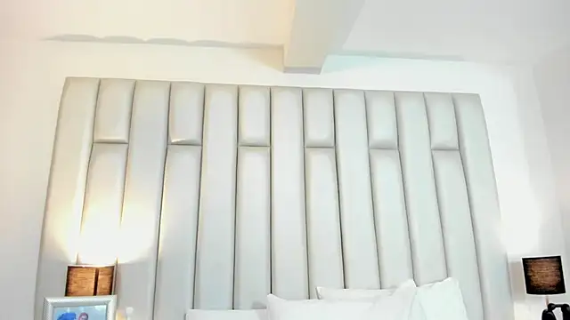 aandreaperez online show from October 2025 11:42:01 AM