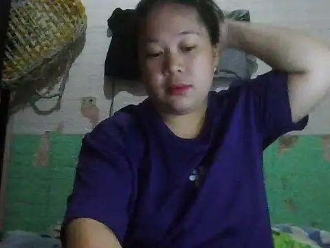 Snapshot of hotsexylyn chatting on December 2025 04:39:02 AM hotsexylyn online show from December 2025 04:39:02 AM