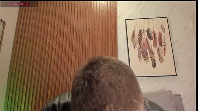 Snapshot of SebastianMaximoff chatting on September 2025 01:38:01 PM SebastianMaximoff online show from September 2025 01:38:01 PM