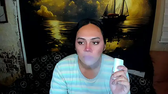 Snapshot of _MissKhimberlyXxx_ chatting on October 2025 09:13:02 PM MissKhimberlyXxx online show from October 2025 09:13:02 PM