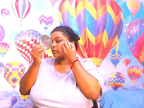 Snapshot of Indianfairy99 chatting on January 2025 07:24:01 PM Indianfairy99 online show from January 2025 07:24:01 PM