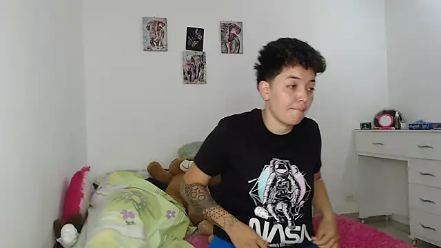 Snapshot of kathy_luisa chatting on October 2025 11:17:02 PM kathy luisa online show from October 2025 11:17:02 PM