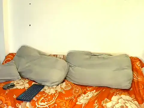 Snapshot of thai_pussy_yummy chatting on November 2025 10:14:02 AM thai pussy yummy online show from November 2025 10:14:02 AM