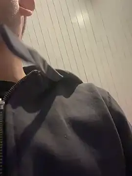 Snapshot of Taxidriver1988 chatting on March 2025 07:06:01 PM Taxidriver1988 online show from March 2025 07:06:01 PM