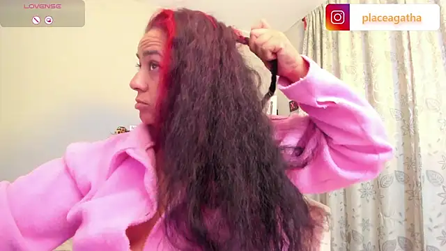 Snapshot of agathaxxx-69 chatting on January 2025 04:44:02 AM agathaxxx-69 online show from January 2025 04:44:02 AM