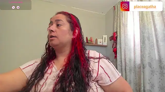 Snapshot of agathaxxx-69 chatting on January 2025 05:54:01 PM agathaxxx-69 online show from January 2025 05:54:01 PM