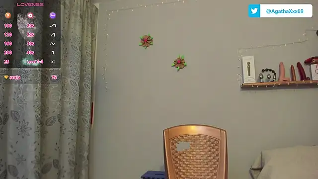 Snapshot of agathaxxx-69 chatting on February 2025 11:37:02 PM agathaxxx-69 online show from February 2025 11:37:02 PM