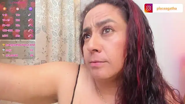 Snapshot of agathaxxx-69 chatting on February 2025 10:52:02 PM agathaxxx-69 online show from February 2025 10:52:02 PM