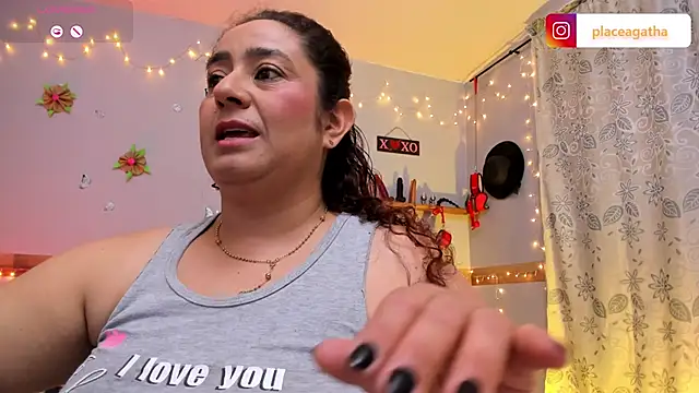 Snapshot of agathaxxx-69 chatting on March 2025 07:27:02 PM agathaxxx-69 online show from March 2025 07:27:02 PM