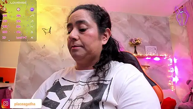 Snapshot of agathaxxx-69 chatting on September 2025 08:42:02 PM agathaxxx-69 online show from September 2025 08:42:02 PM