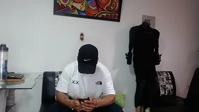 Snapshot of Black_hot266 chatting on October 2025 01:52:02 PM Black hot266 online show from October 2025 01:52:02 PM