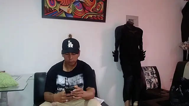 Snapshot of Black_hot266 chatting on October 2025 01:32:02 PM Black hot266 online show from October 2025 01:32:02 PM