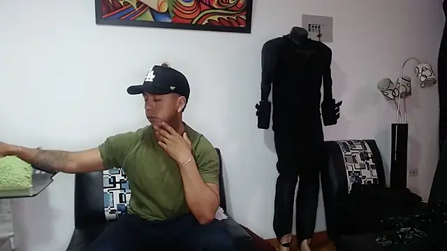 Snapshot of Black_hot266 chatting on November 2025 02:07:02 PM Black hot266 online show from November 2025 02:07:02 PM