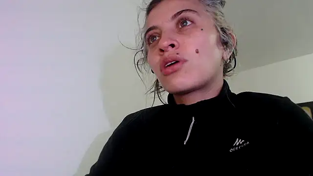 mariecam420 online show from December 2024 01:07:01 AM