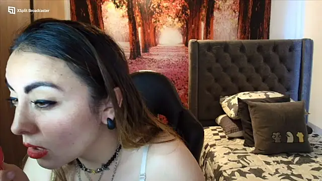 Snapshot of sofia23dirty chatting on October 2025 09:23:01 PM sofia23dirty online show from October 2025 09:23:01 PM