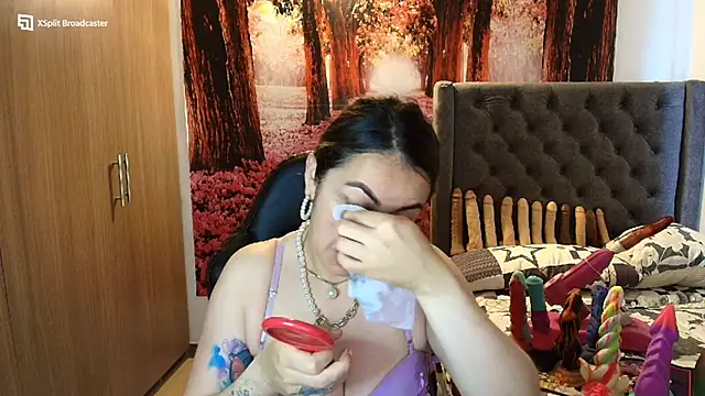 Snapshot of sofia23dirty chatting on October 2025 01:53:02 PM sofia23dirty online show from October 2025 01:53:02 PM