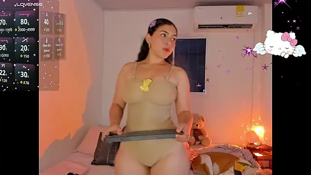 MollyG18 online show from October 2025 02:22:02 AM